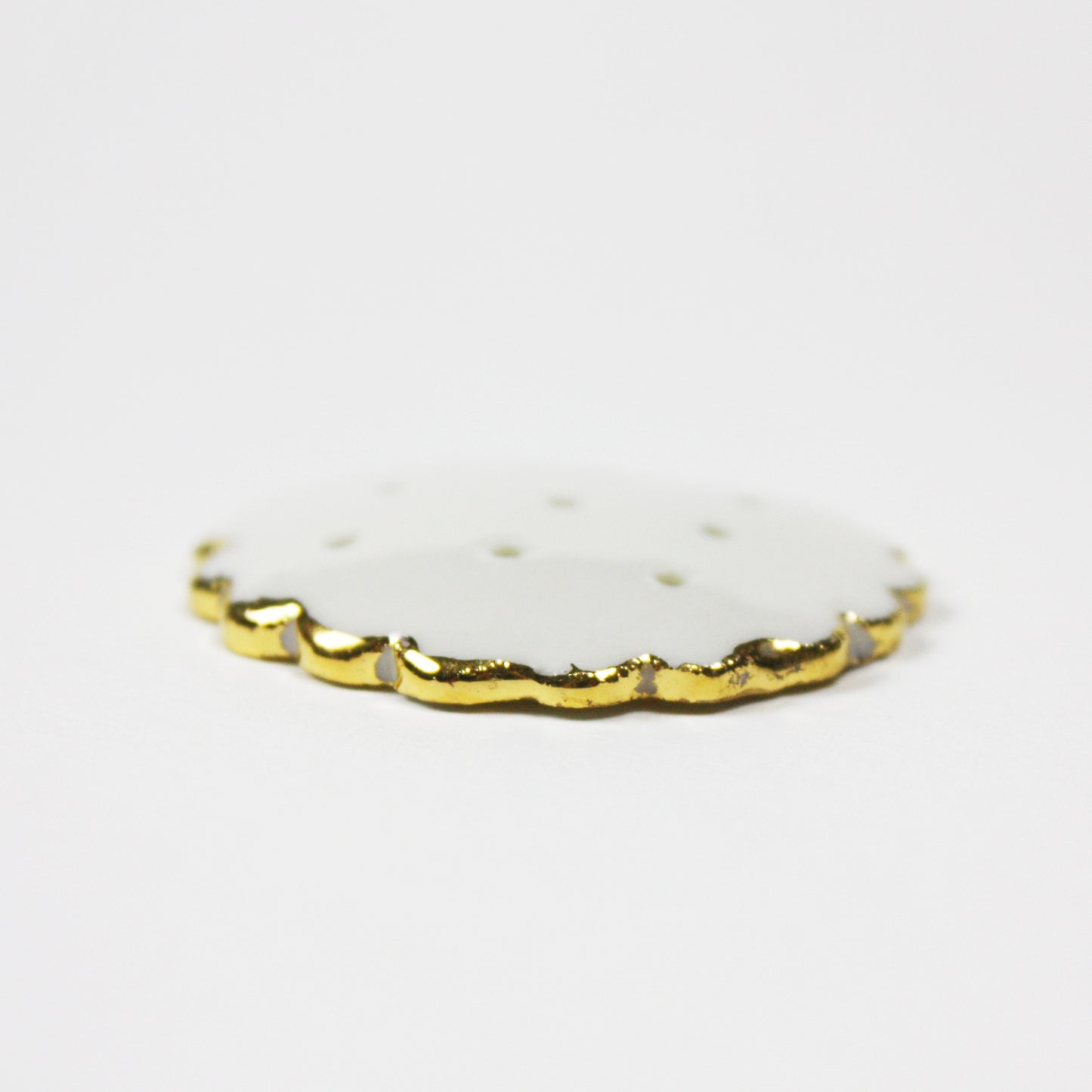 Porzellan-Ohrringhalter - Pure White & Gold - Ein Stück